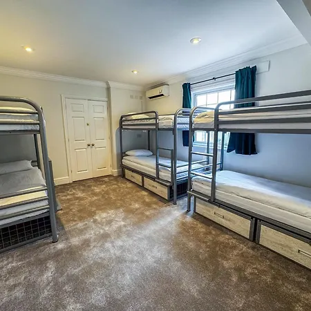 The Dawson - Hostel *