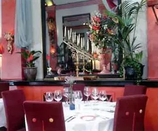 The Dawson - Vandrarhem